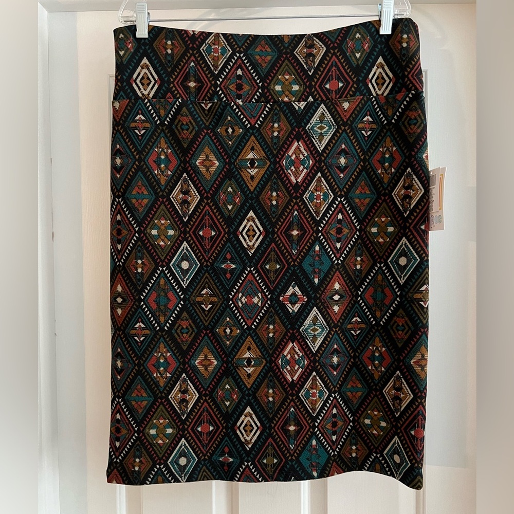 LuLaRoe “Cassie” Pencil Skirt